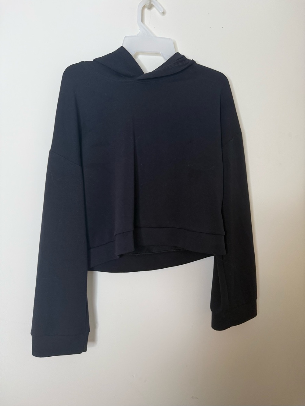 Women’s Black Cropped Hooded Sweatshirt